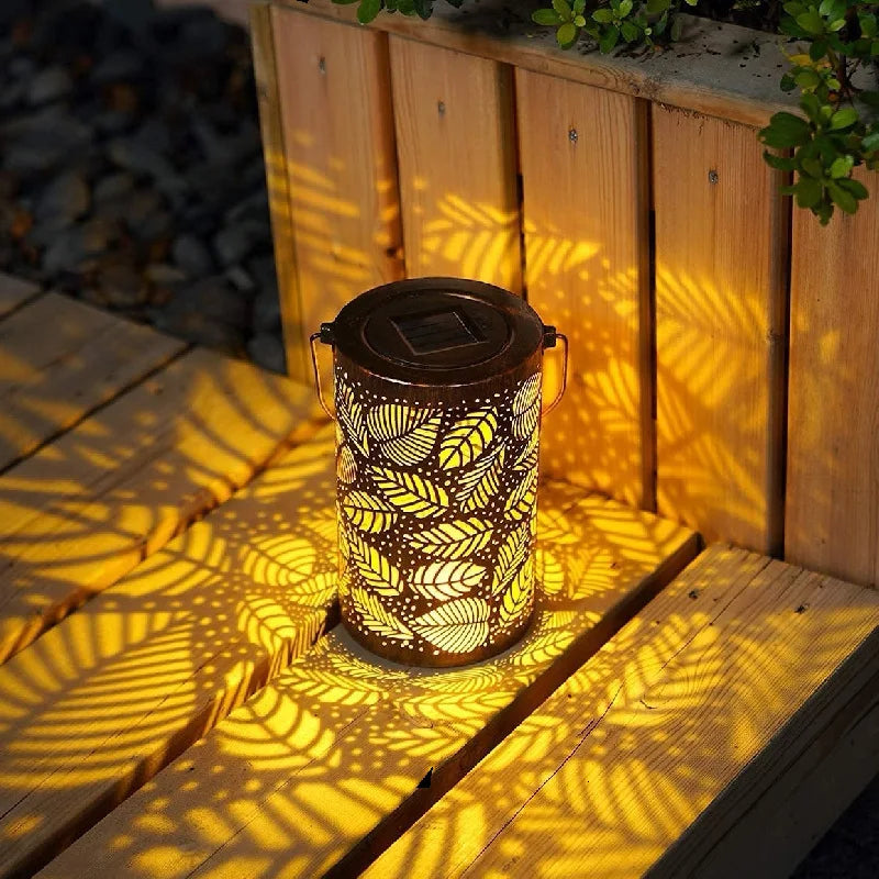 Dekorative Laterne mit Goldenen Blättern – Wetterfestes Windlicht für Innen und Außen, Elegantes Design für Gemütliches Ambiente 6