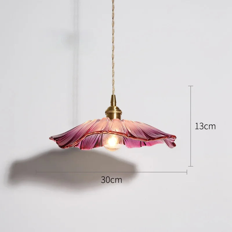 PetalGlow | Deckenlampe – Blumenförmiges Glasdesign mit warmem Umgebungslicht