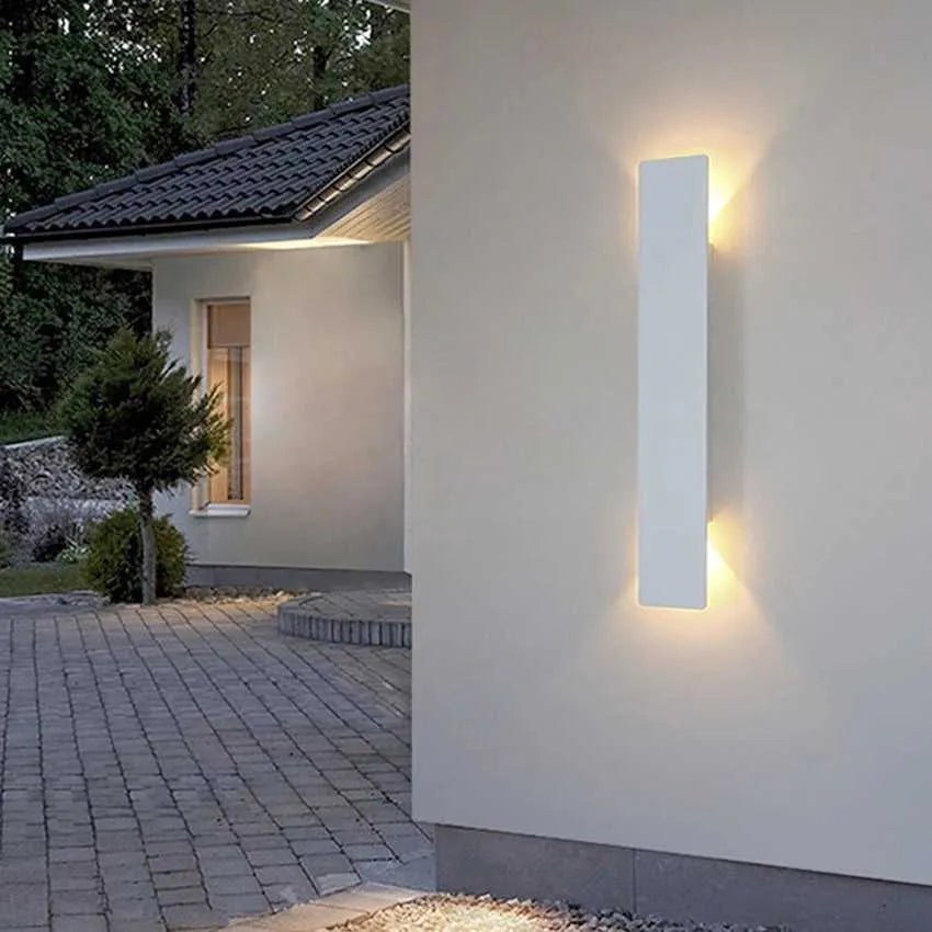 RainLuma | Außenwandleuchte – IP65 wasserdichte LED-Fassadenbeleuchtung