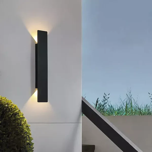 Moderne Außenwandleuchte mit IP65 Schutz – Energieeffiziente LED-Beleuchtung für Garten und Terrasse, Wetterfest, Einfache Installation 6